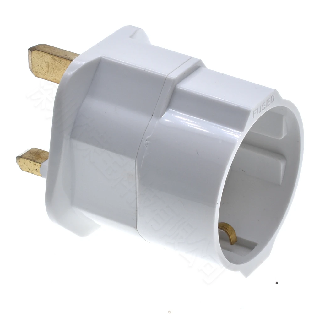 New black White Surface Germany/France/ Russia to UK 3 Pin with 13A 250V Fused Plug Travel Adaptor Socket UK Type Plug XD-501-E