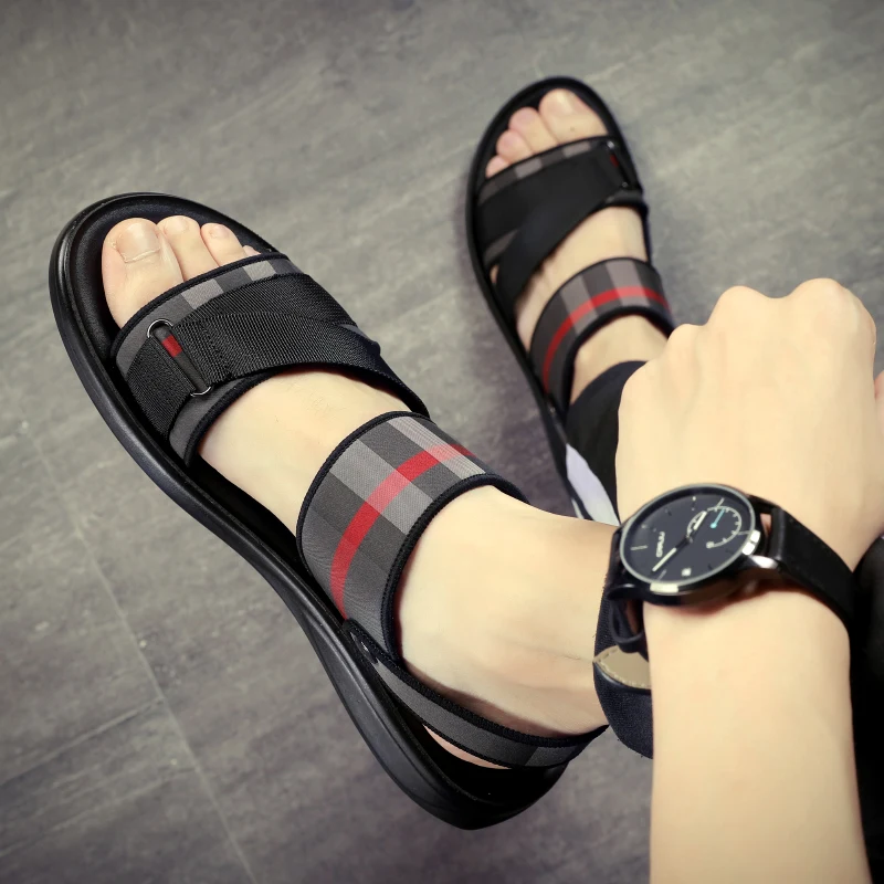 2025 Men's  New Summer Outdoor Leisure Non-Slip Beach Web Celebrity Sandal High Quality Soft Sole Dual-purpose