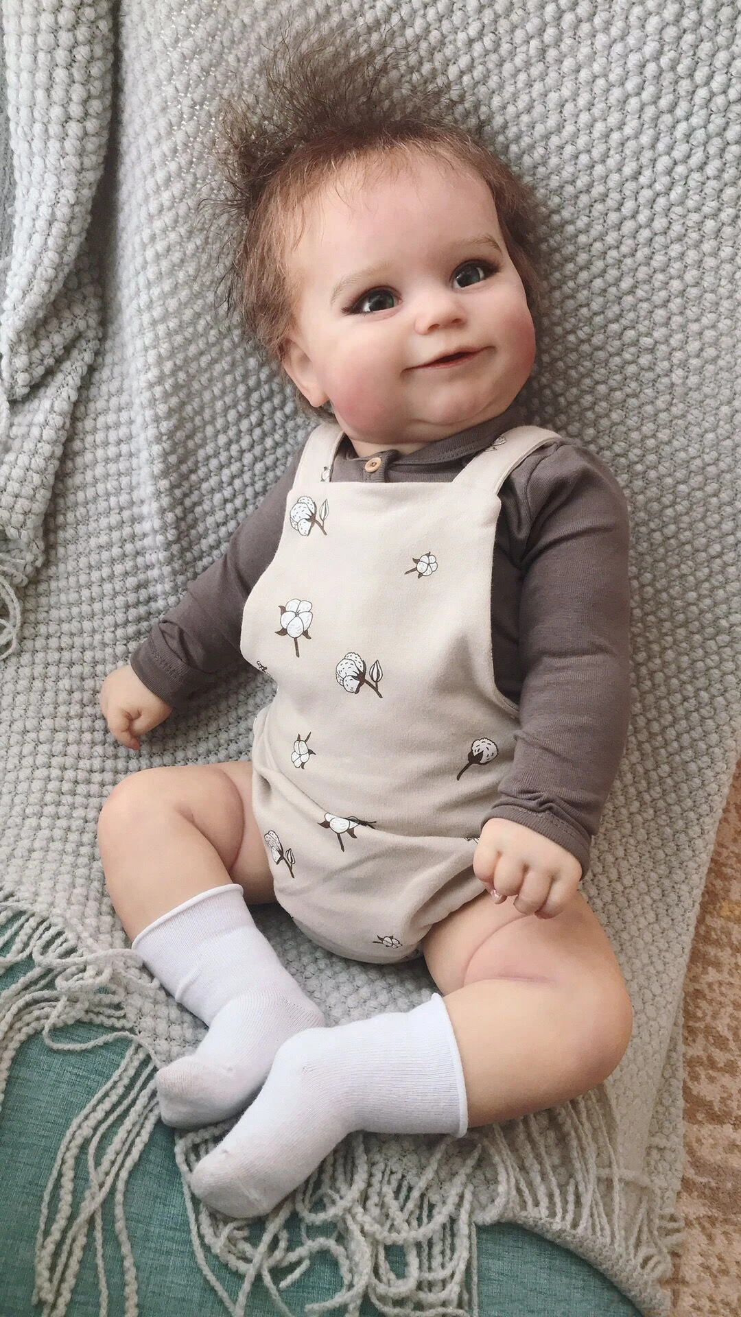 Bebes doll with60cm Maddie Reborn Toddler Popular Cute Girl Doll with hand-Applied Mohai hair Soft Cuddle Body High Quality Doll