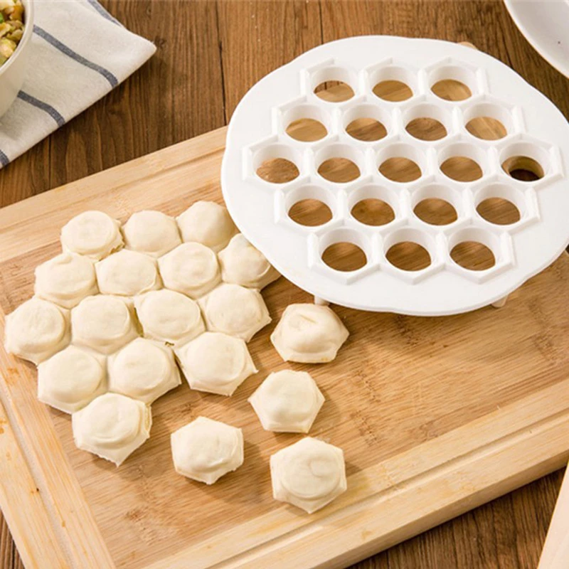 LMETJMA 19 Holes Easy Dumpling Maker PP Dumplings Mold Dough Press Dumpling Mante Ravioli Pierogi Pelmeni Mold Maker KC0336