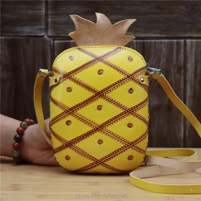 New leather handmade pineapple bag shoulder bag messenger mobile phone bag female fruit bag fashion pull style cosmetic bag