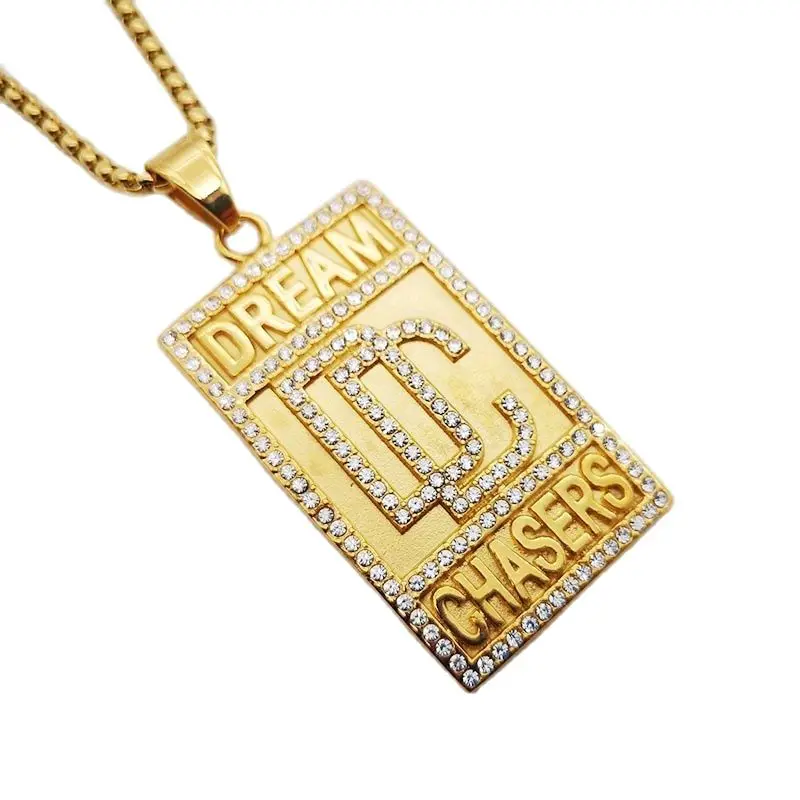 

2023 AW Bling Bling Rhinestone Gold Color Dream Chaser Pendant Necklace Mens Hip Hop Rock DC Square Tag Necklace Fashion Jewelry