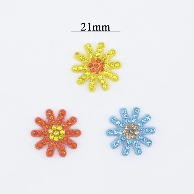 20Pcs/lots Sew-On Flower Patch Rhinestone Padded Patches for Clothing Dress DIY Crafts Patches Beaded Applique Sweater Accessory