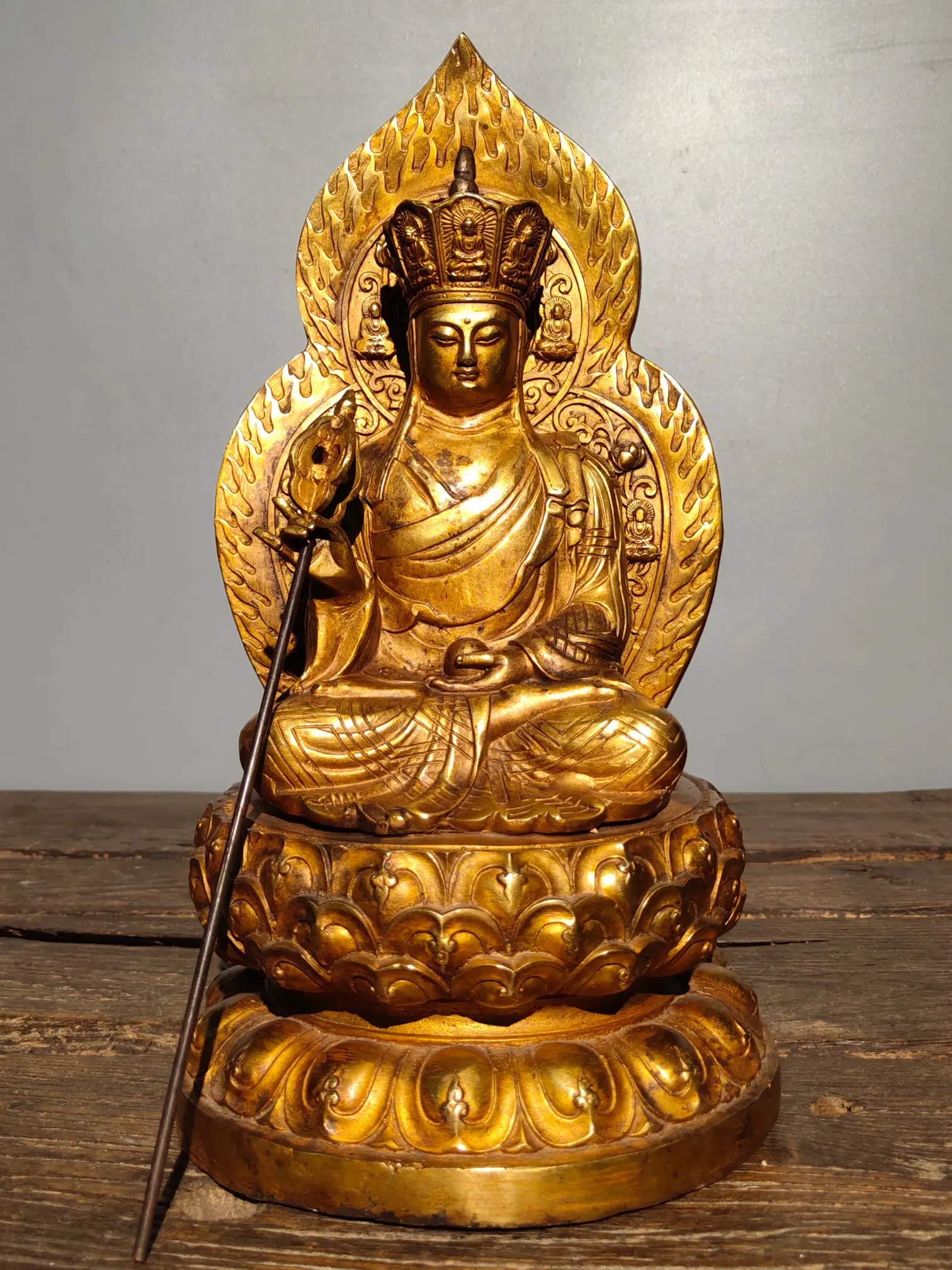 

12"Tibetan Temple Collection Old Bronze Gilded Ksitigarbha Jizo Back light Buddha Terrace Enshrine the Buddha Ornaments