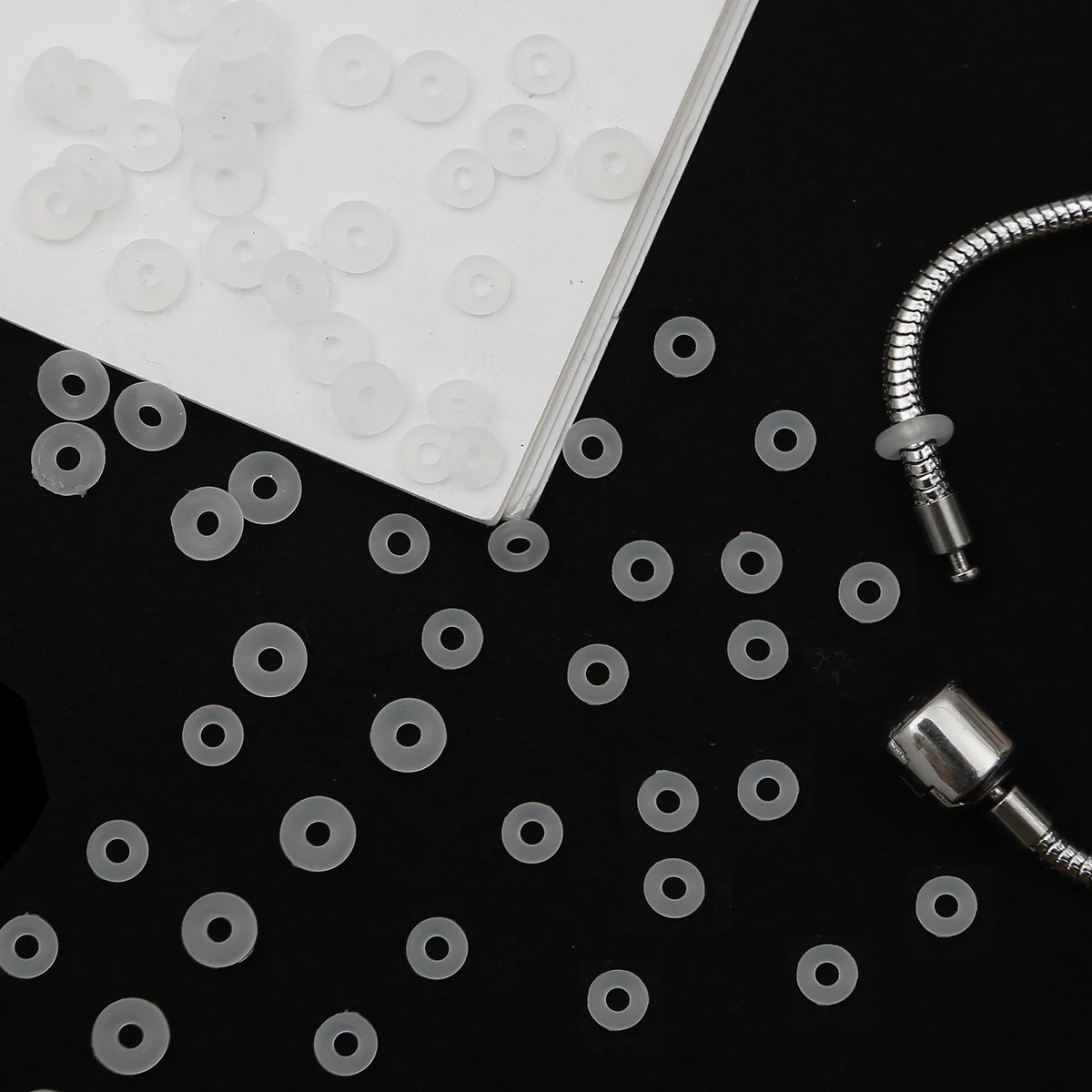 25/50 pz 5/6mm clip di gomma bianca tappo di sicurezza in silicone distanziatore tallone anello antiscivolo per braccialetti con ciondoli collane fatte a mano