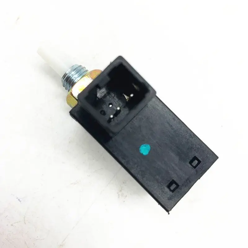 Suitable for Dongfeng DFM Fengshen AX7 / A60 / A30AX3 clutch switch contact switch started switch Jingyi