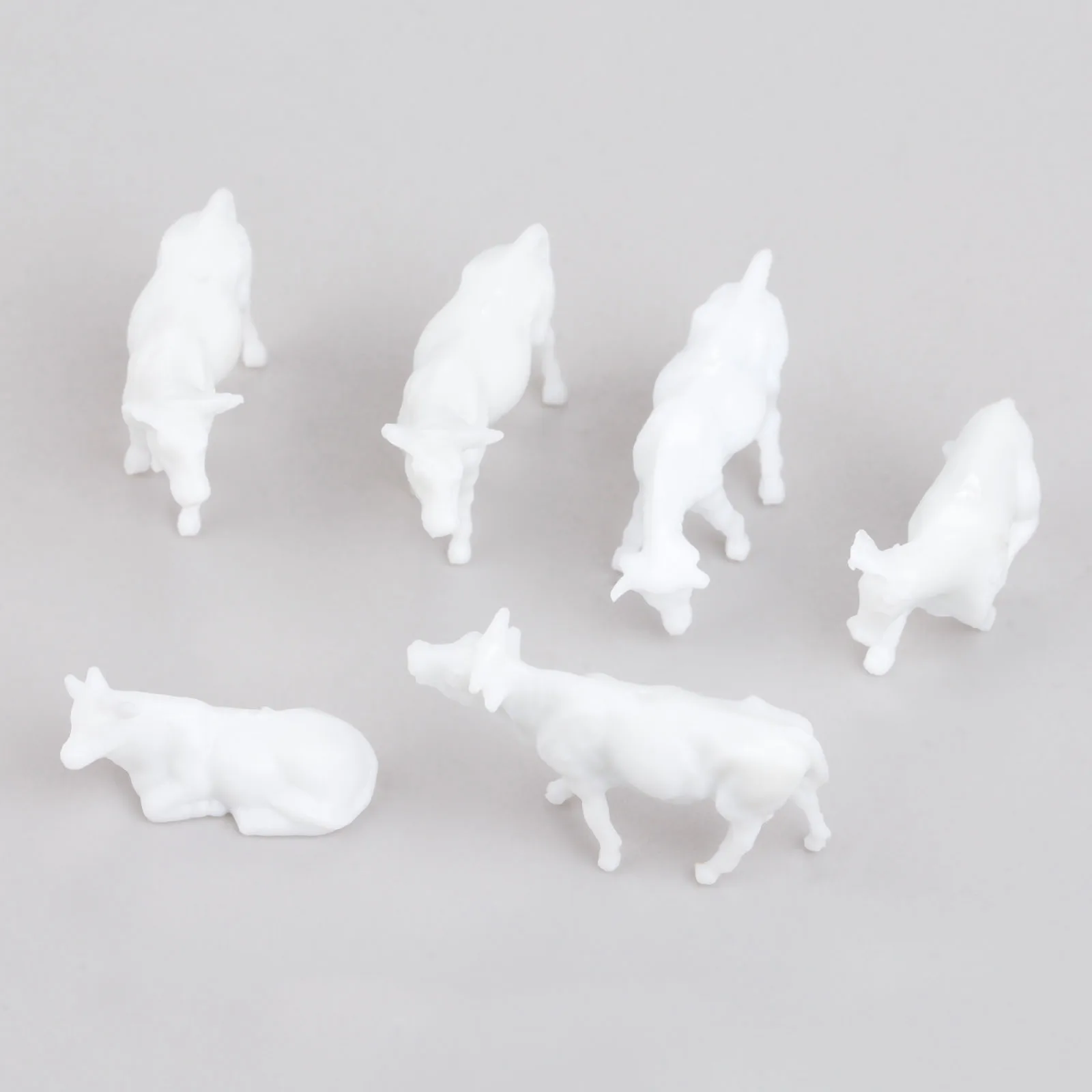 100pcs White Model Cows Scale 1:87 Unpainted Plastic Farm Animals Cows For Model Agricultural Park Countryside Landscape Layout