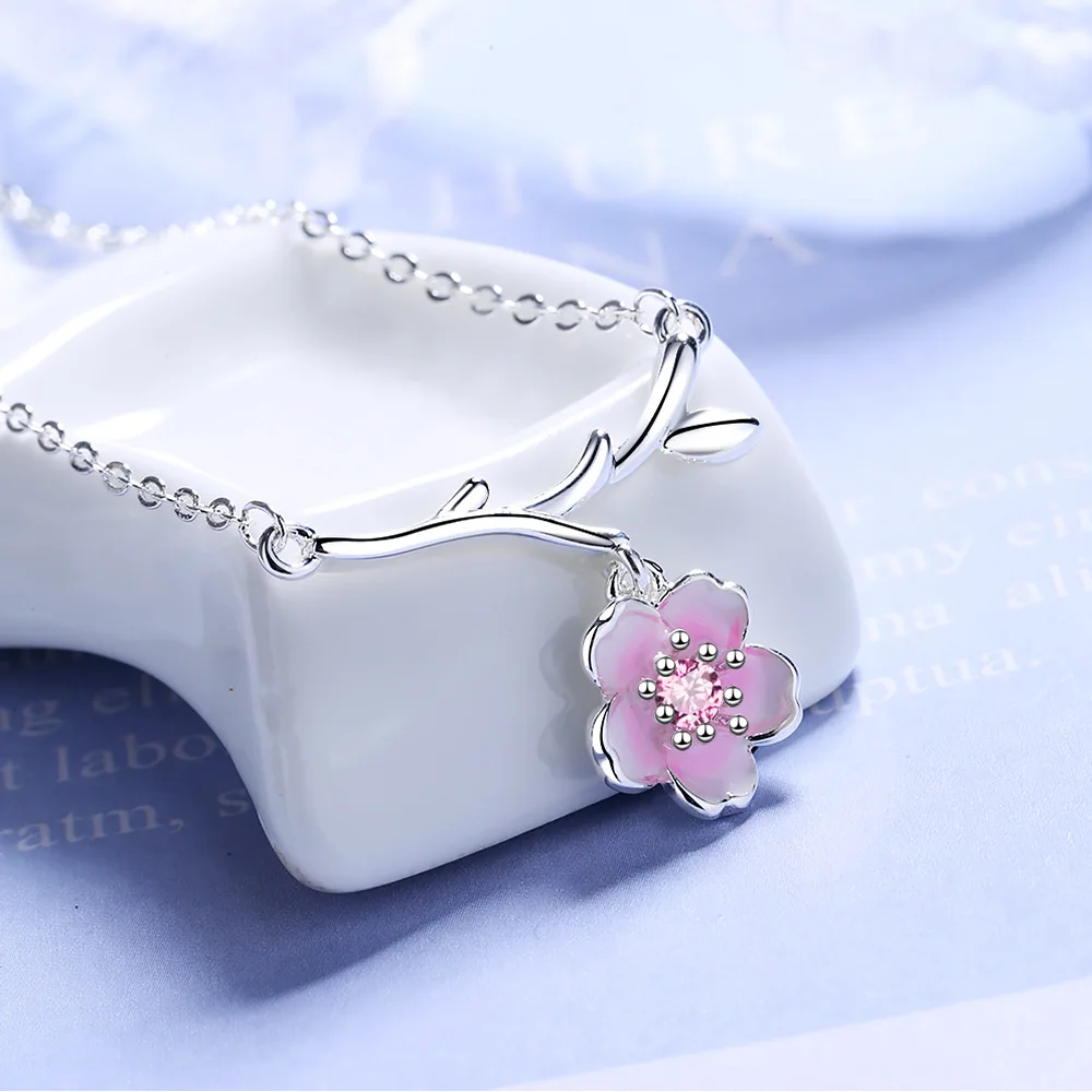 Vendita calda fiori di Ciliegio Collana in argento di colore Del Fiore di Sakura Collane & Pendenti Con Gemme E Perle Catena Della Collana Del Choker Del Collare Dei Monili