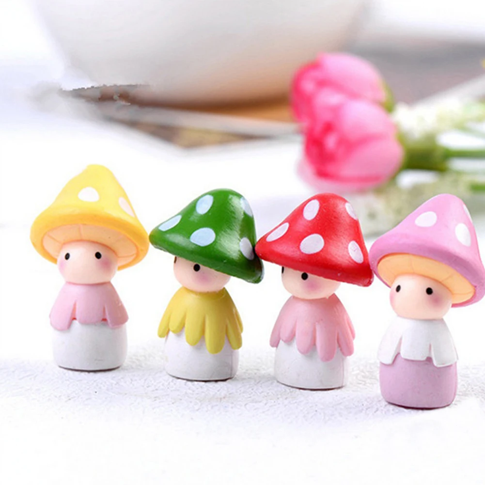 Lovely Mushroom Doll Micro Landscape Bonsai Dollhouse Home Decor Gift Garden