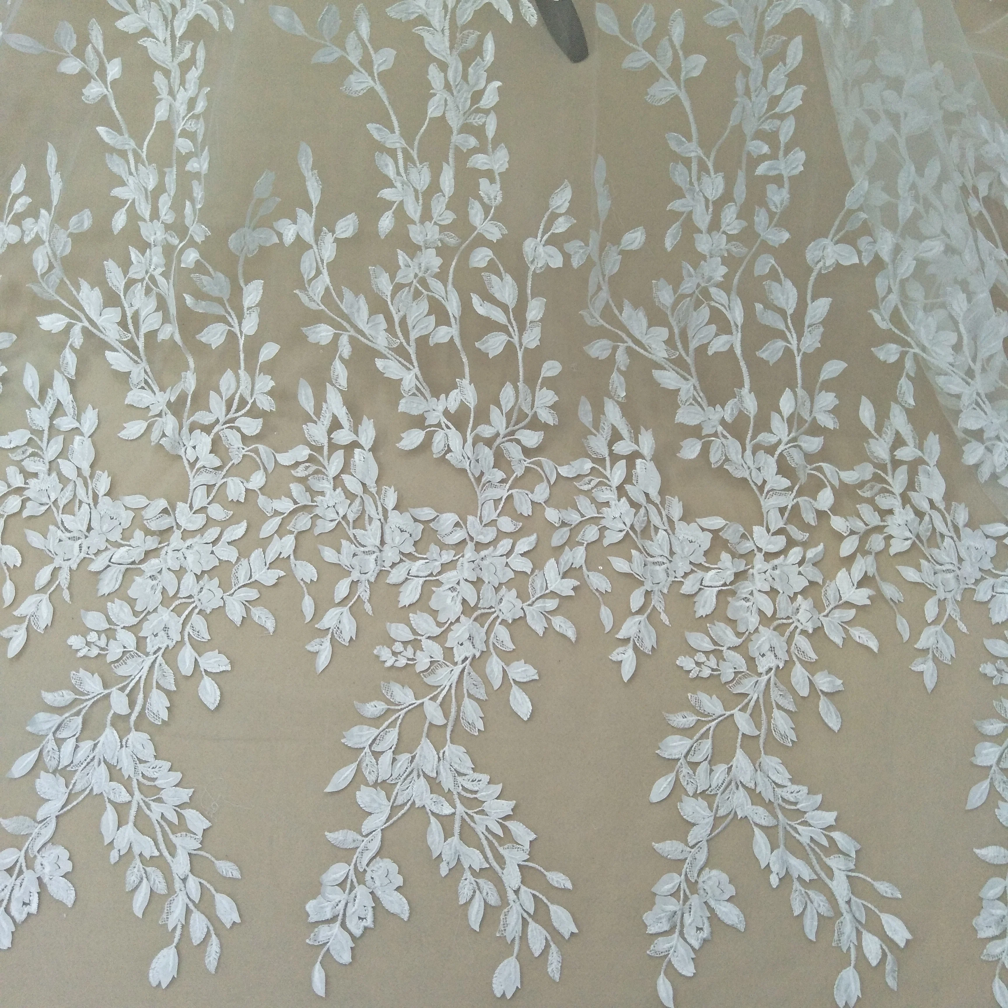 Spitzenblatt-Hochzeitskleidstoff, Spitzenstoff, Elfenbein, 130 cm Breite, Mode, Ausverkauf nach Hof