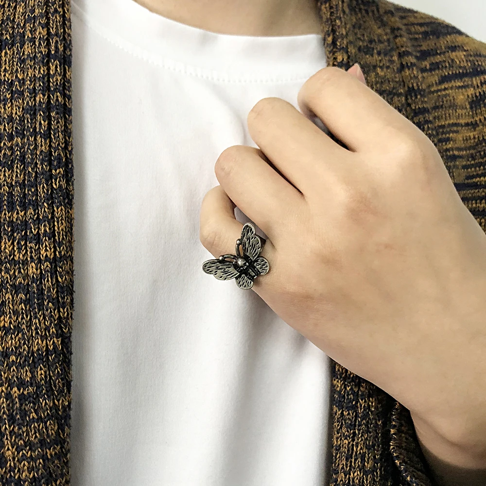 Vintage Rabbit Skull Butterfly Rings Black Metal Texture Bad Bunny moths Ring Punk Hip-hop Men\'s Jewelry gifts Movie Accessories