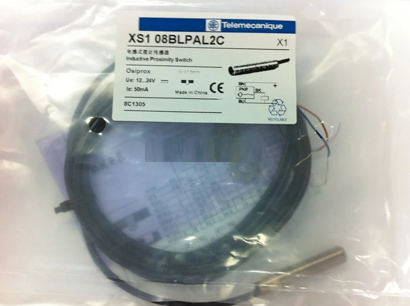 

high quality XS108BLPAL2C PNP Schneider s proximity switch 12-24V