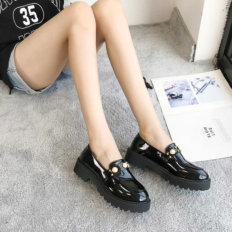 

Fad New Slip On Women Oxfords Platform Shoes Woman Flats Patent Leather Bow Knot Pearl Heels Brogues Creepers Ladies Loafers