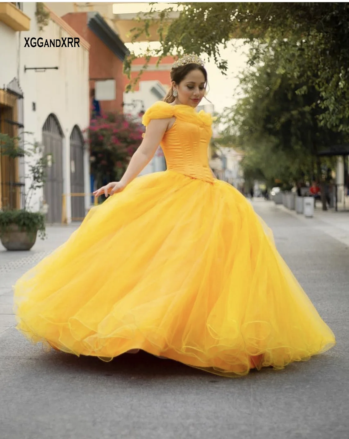 Vàng Vàng Quinceanera Váy 2022 Bầu Dài Dạ Hội Đầm Ngọt 15 16 Đầm Công Chúa Sinh Nhật Áo CHOÀNG MÙA THU Dây Chéo đầm