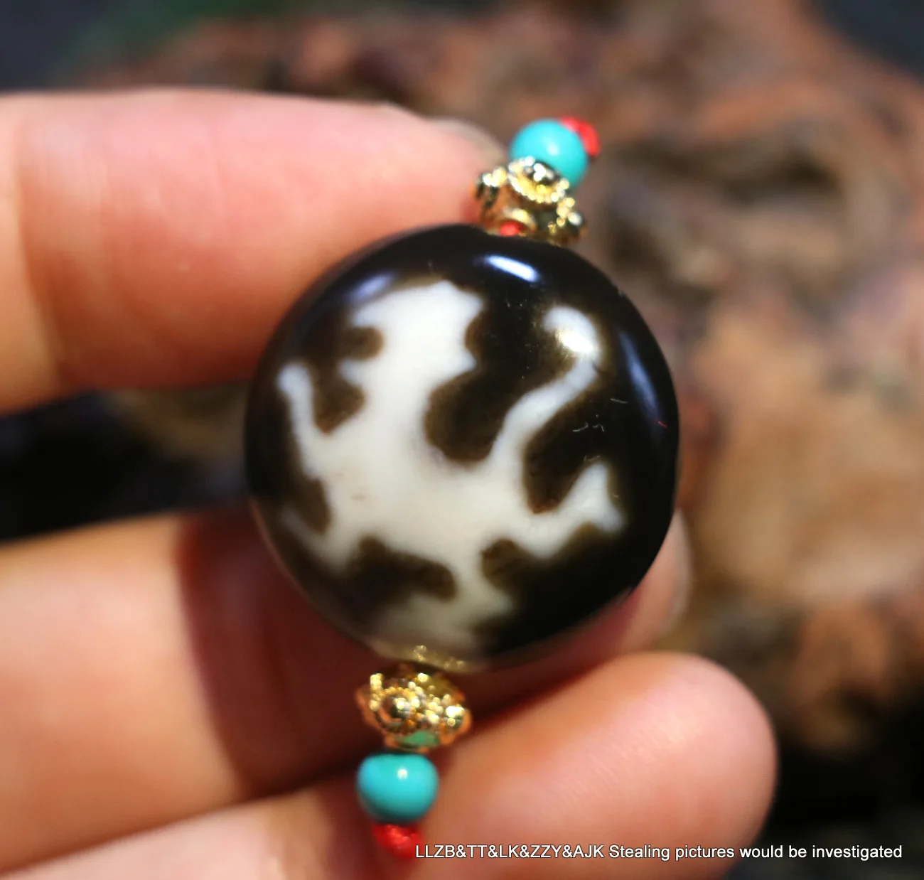 

Treasure Talisman Magic Tibetan Top Grade Agate Qilin Kylin Goat Eye Heaven Eye dZi Bead Amulet TT Pendant Totem timestown