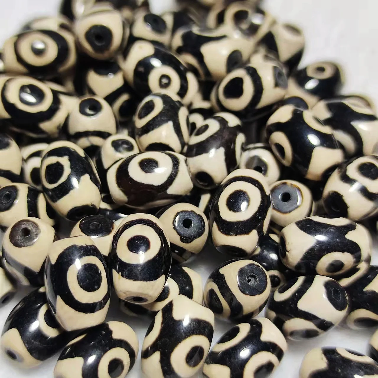 20Pcs/Lot 8*12mm Black/White Agate Bead Tibetan Buddhist Lucky 3 Eyes Totem Dzi Beads Used To Make Bracelets&Necklaces