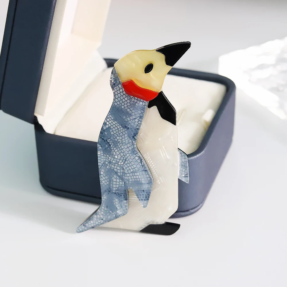 Custom Handmade Arcylic Penguin Animal Brooch Sweater Collar Needle Safety Brooch Pins Clothing Accessories Brooches for Women