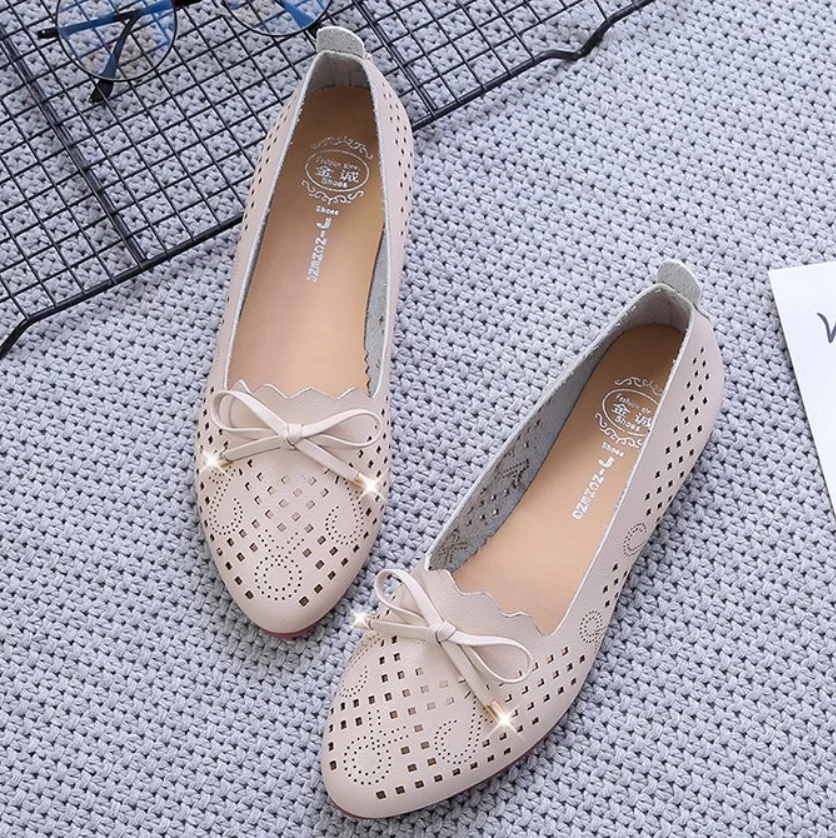 High Quality Women\'s Fashion Summer Sandals Soft Bottom Beach Hollow Casual Shoes breathable ladies Flat shoes