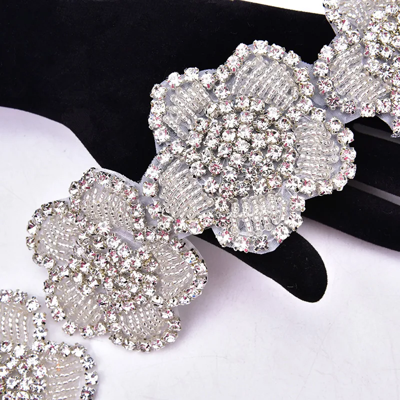 Rhinestone Iron on Bridal Patches Beaded Crystal Flower Applique Sew on Baby Headband Ribbon Trim Hat Clothes Shoes Accessories