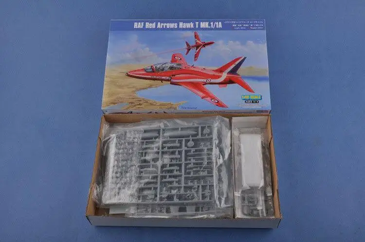 

Модель Hobbyboss 1/48 81738 Red Arrow Hawk MK1/1a