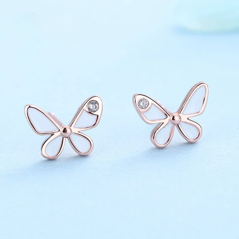 New Design Mini Butterfly Earrings Simple Girl Summer Jewelry Fashion Body Penetrating Lady Cocktail Party Party Stud Earring