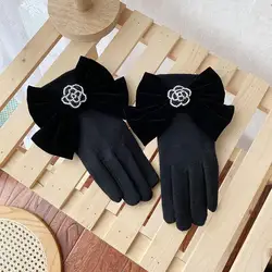 Cashmere Ladies Gloves Handmade Beaded Camellia Winter Gloves Korean Fashion Thickened Warmth Riding Touch Screen Gloves A435