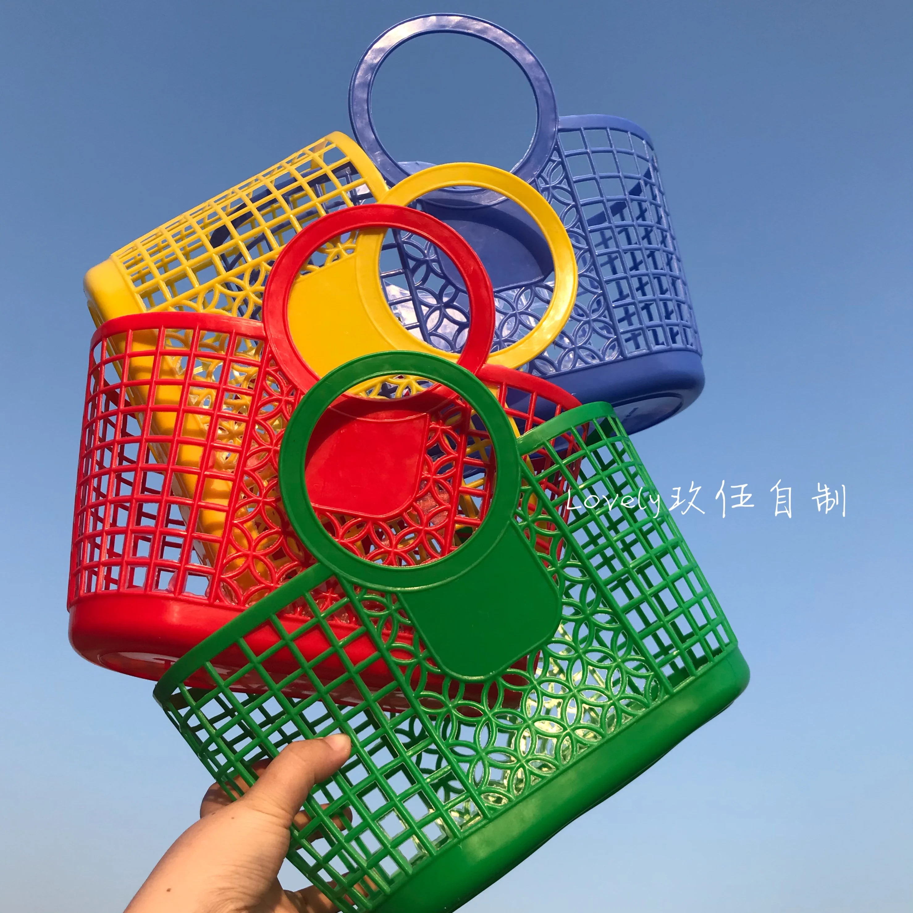 Hollow Handmade Plastic Women Handbag Candy Color High Capacity Woven Basket Bags For Women Summer Beach Women\'s Bag Big Shopper