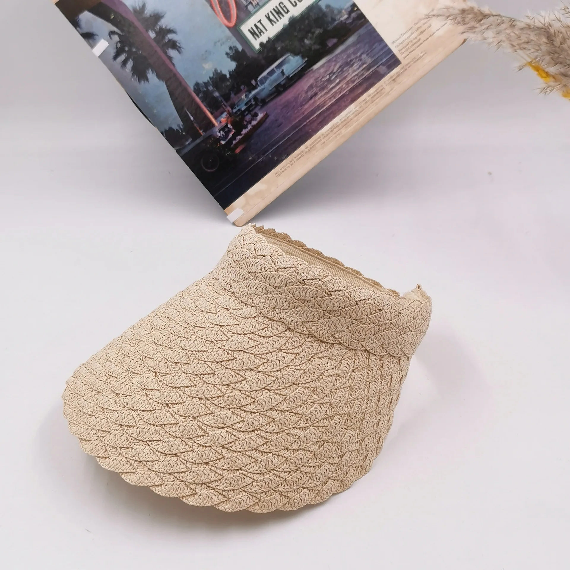 Wholesale Summer Woman Empty Top Straw Sunshade Casual Outing Fashion Leisure Beach Holiday Visor Cap Twist Braid Sun Hats