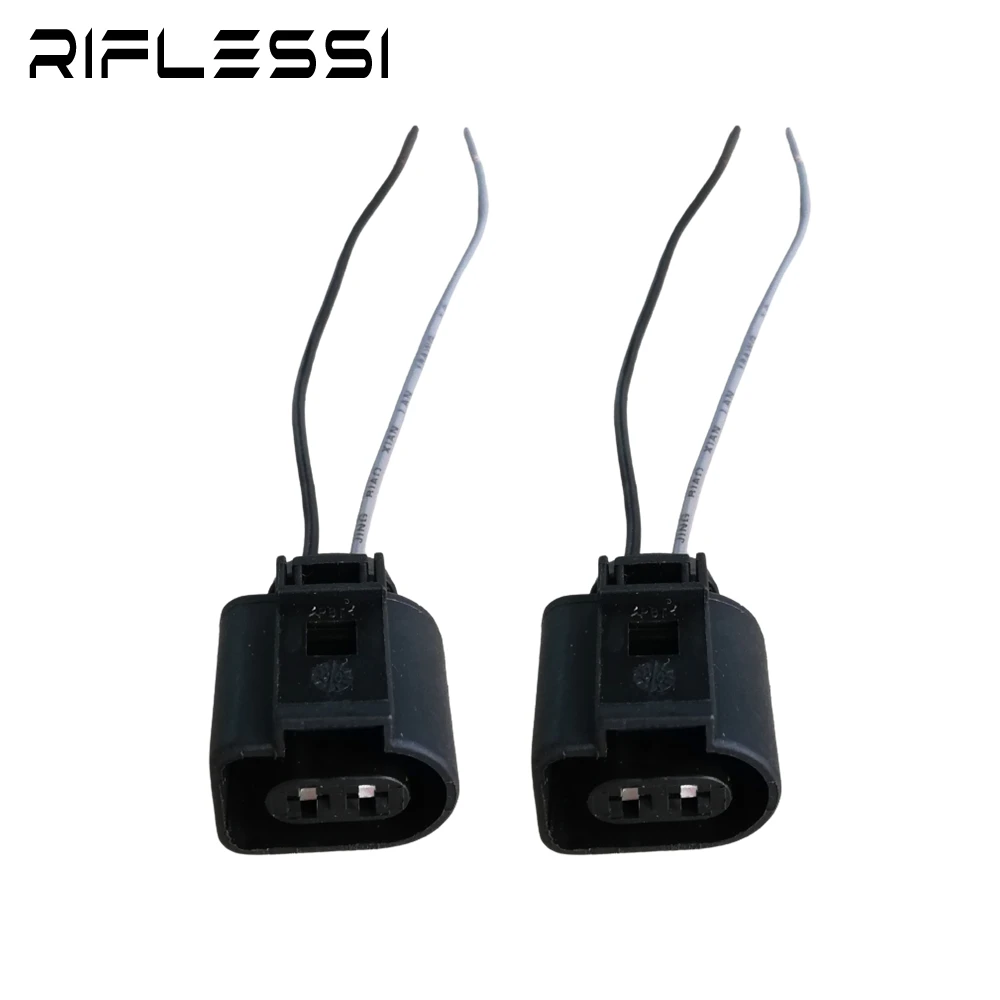 2 x 2 Pin Lights Connector Wire For Volvo FH FM FL For Scania Truck Trailer For VW Magotan Jetta Golf Tiguan Passat Lamp Socket