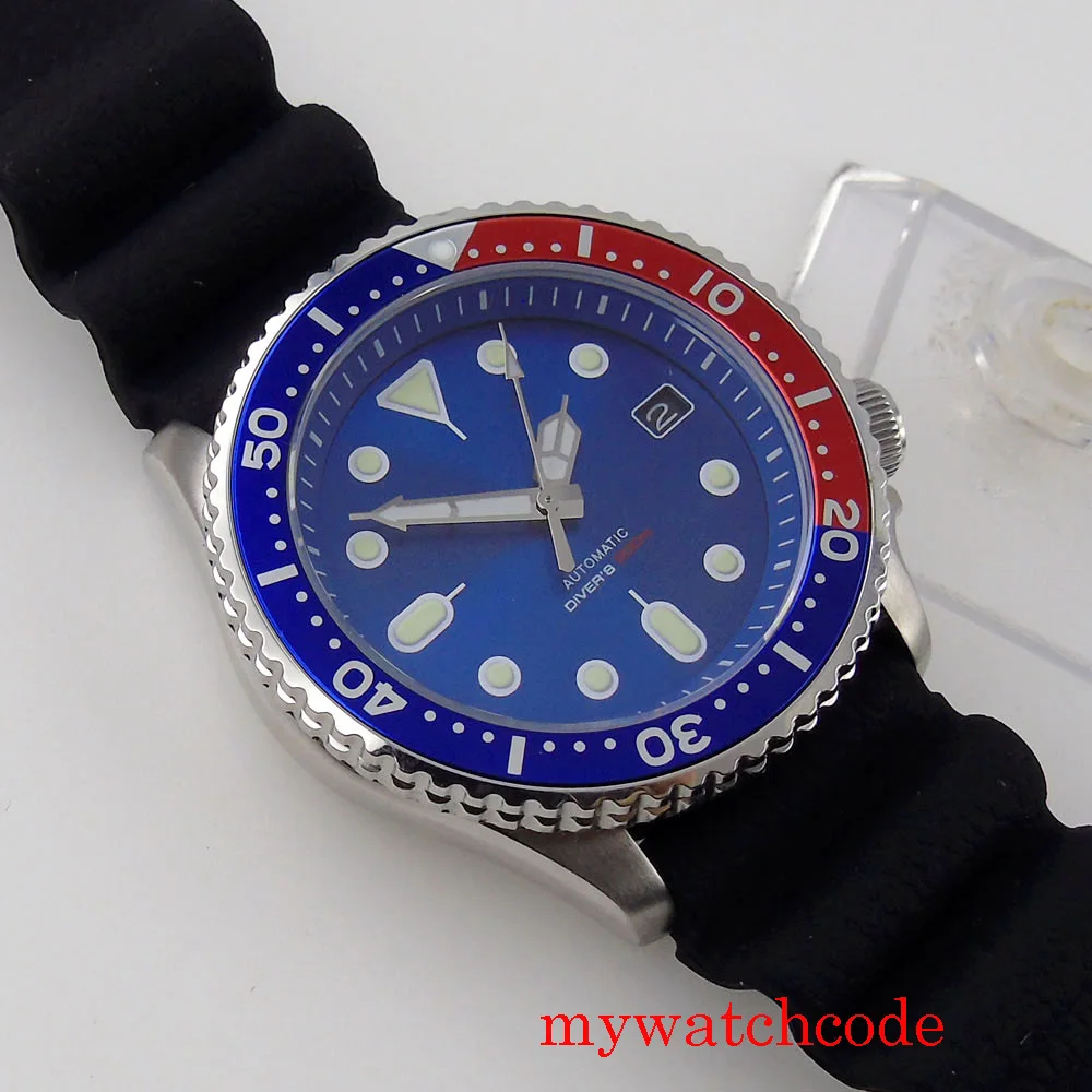 

41mm NH35A Automatic Men Watch Calendar Blue Dial Luminous Marks 200m Waterproof Sapphire Glass Rubber Strap