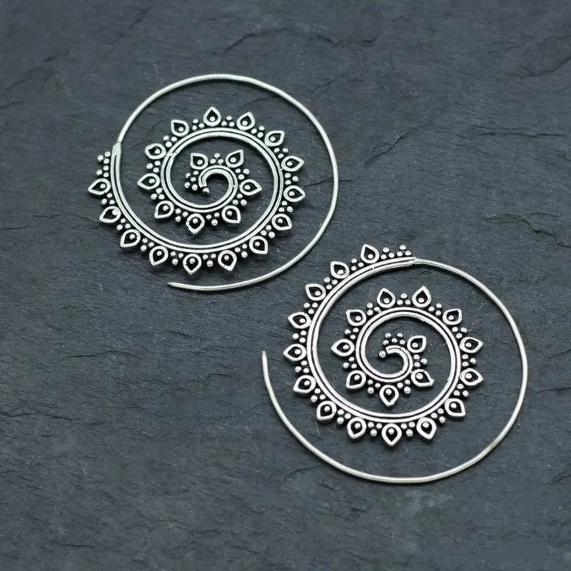 1Pair Stainless Steel Indian Spiral Lotus Flower Surya Leaf Heart Earrings Hoop Piercing Ear Tunnel Plug Piercing Body Jewelry