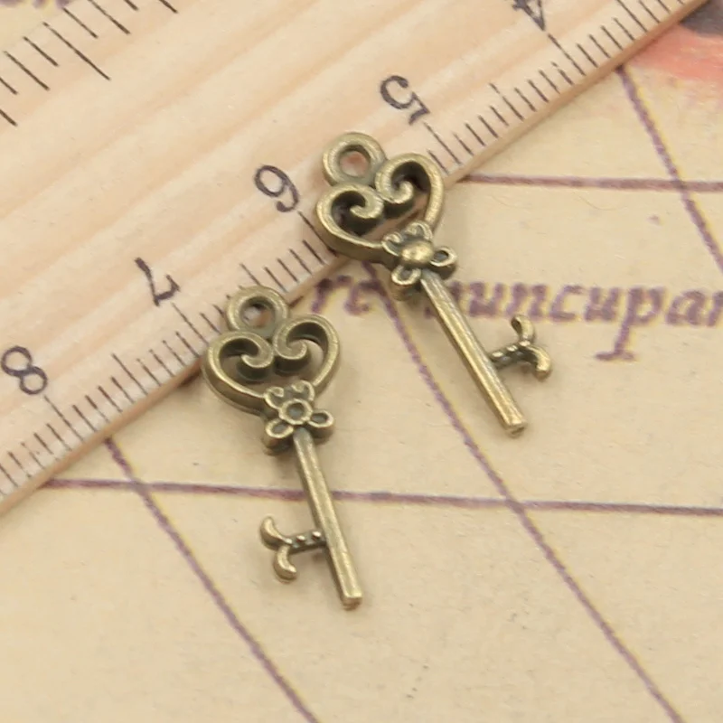 20pcs Charms Vintage Skeleton Key 21x9mm Tibetan Bronze Silver Color Pendants Antique Jewelry Making DIY Handmade Craft