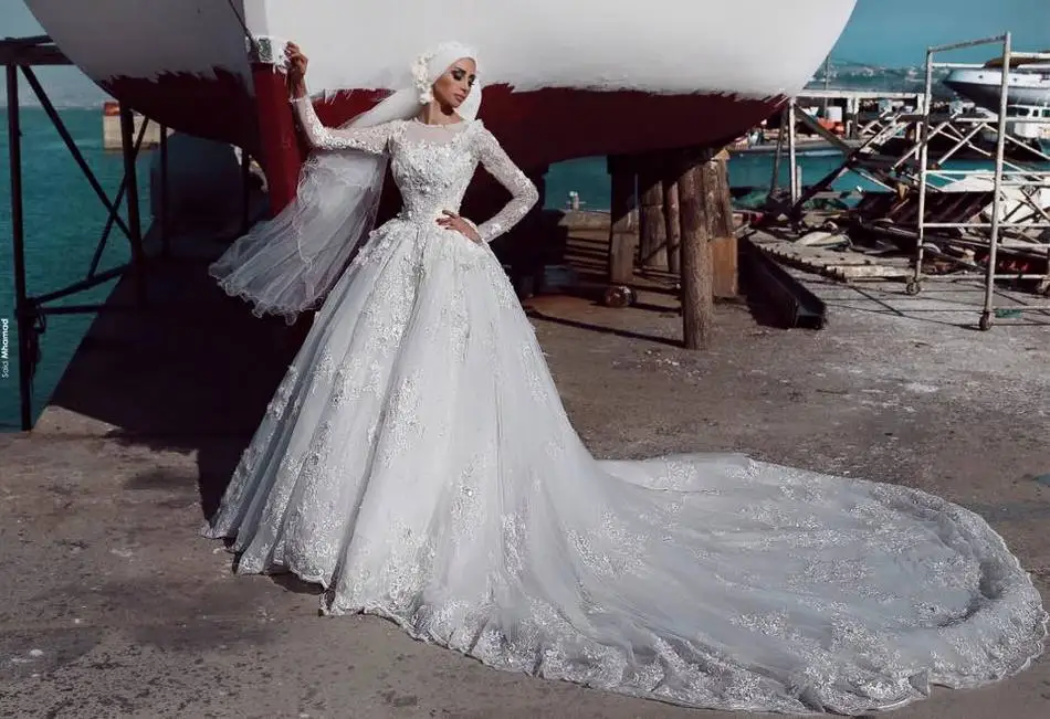 Robe de mariée musulmane, manches longues, traîne pour femmes, Appliques de luxe en dentelle, robes de mère de la mariée, 2018