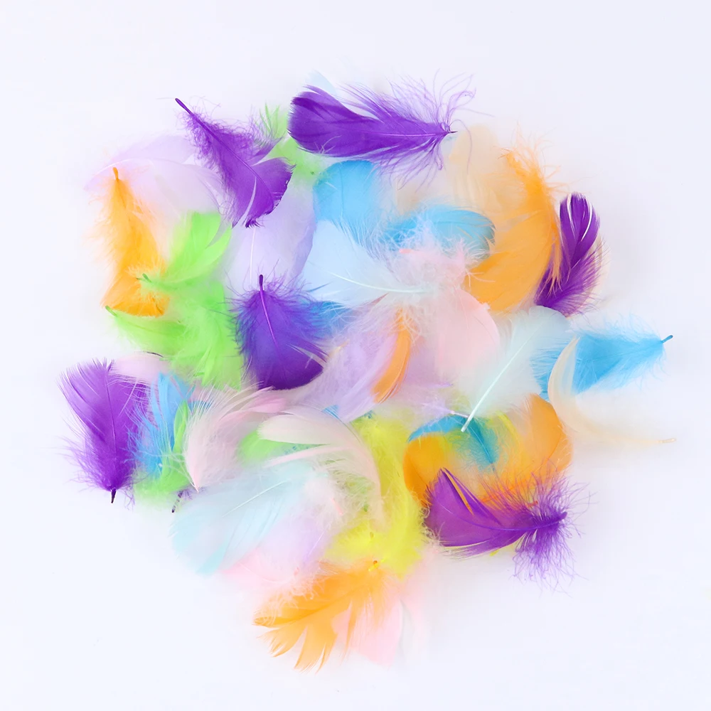 100PCS Natural Goose Feathers DIY Jewelry Making Carnival Decoration Clothes Accessory Small Swan Dyed Plumes For Crafts 5-8 CM