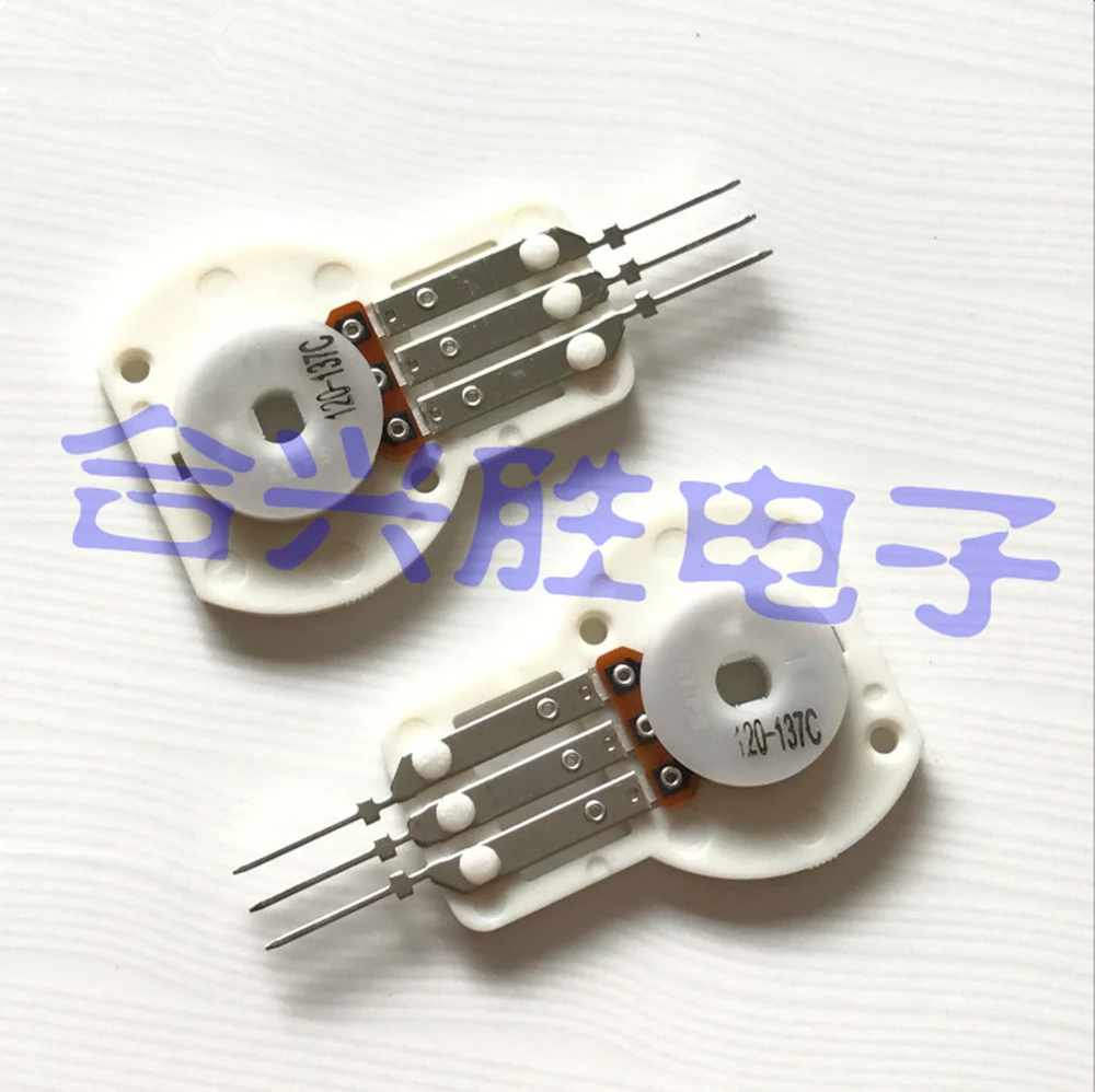 1-5PCS/LOT ALPS Automotive Air Conditioning Resistance Sensor 4.7K FP01-WDK02 RD602B028A Model