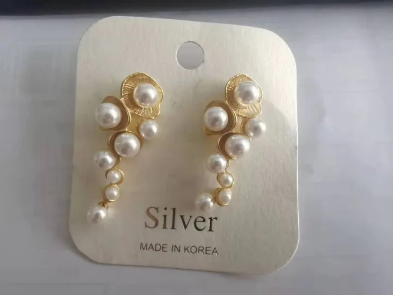 Sterling silver gold-plated natural pearl earrings