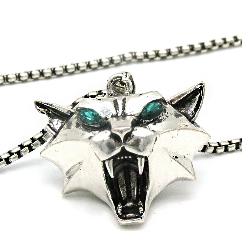 Cat Medallion Pendant Necklace Wizard School  30*34mm Metal Green Rhinestone Wild Hunter Games Cosplay Animal Necklace