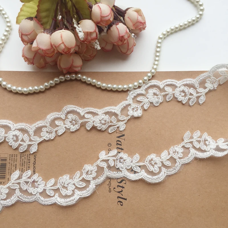 

Wholesale Small Lace Trim Embroidery Lace With Cord Boarder Bridal Dress DIY Veil Lace Trim 10 Yards