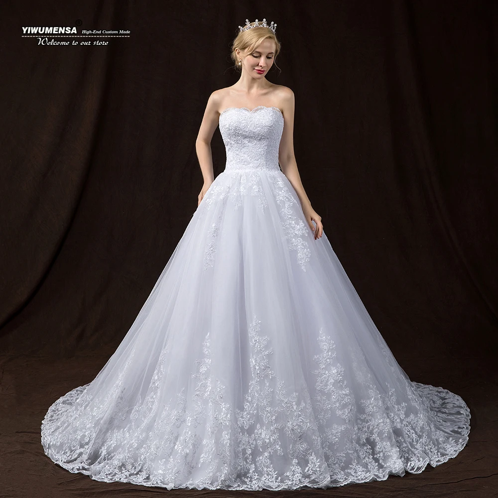 Robes de mariée A-Line Garden, appliques en dentelle sans bretelles, tout ce qui est personnalisé, train de balayage, vêtements de mariage de fête formelle, patients