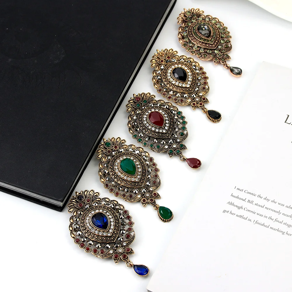 Sunspicems Vintage Turkish Crown Brooch Pins for Women Antique Gold Color Water Drop Resin Jewelry Ethnic Wedding Bridal Gift