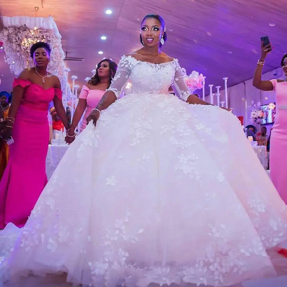 Robe de mariée en dentelle à fleurs, dos nu, demi-manches, épaules dénudées