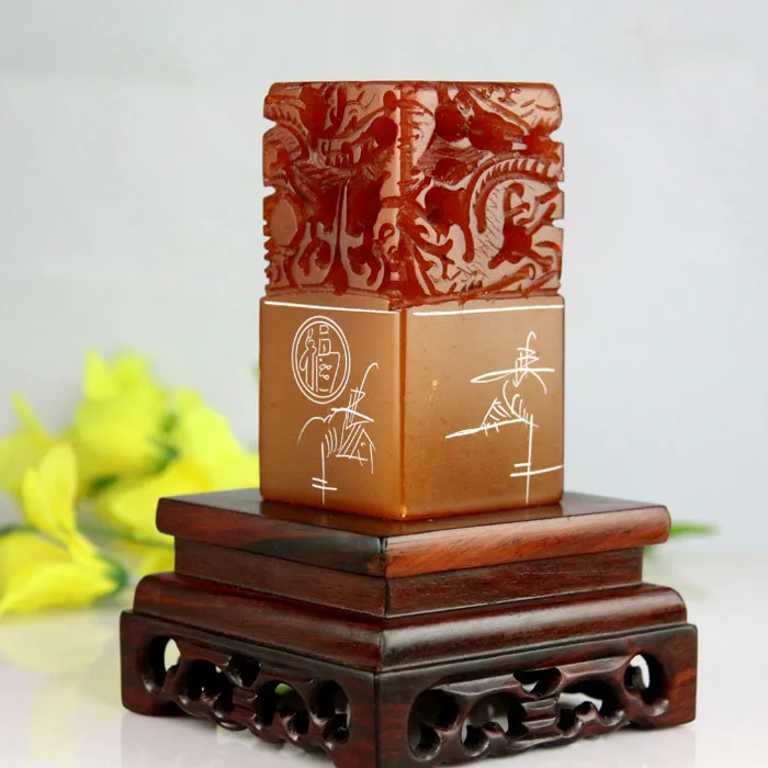 4 * 4 * 8cm Shoushan stone five dragons hollow seal custom seal cutting calligraphy painting hand carved stone name seal