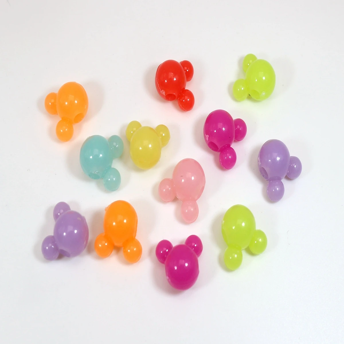 150 stücke Mischte Farbe Verschiedene Stil Acryl Maus Gesicht Perlen 12mm Schmuck Machen – Detail 11