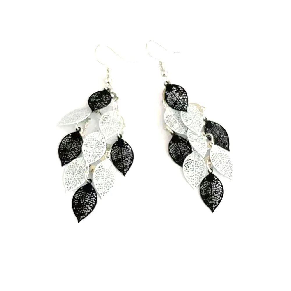 2022 Trend Bohemia Mix Color Straight Leaf Earrings Gorgeous Long Dangle Earrings for Women Fashion