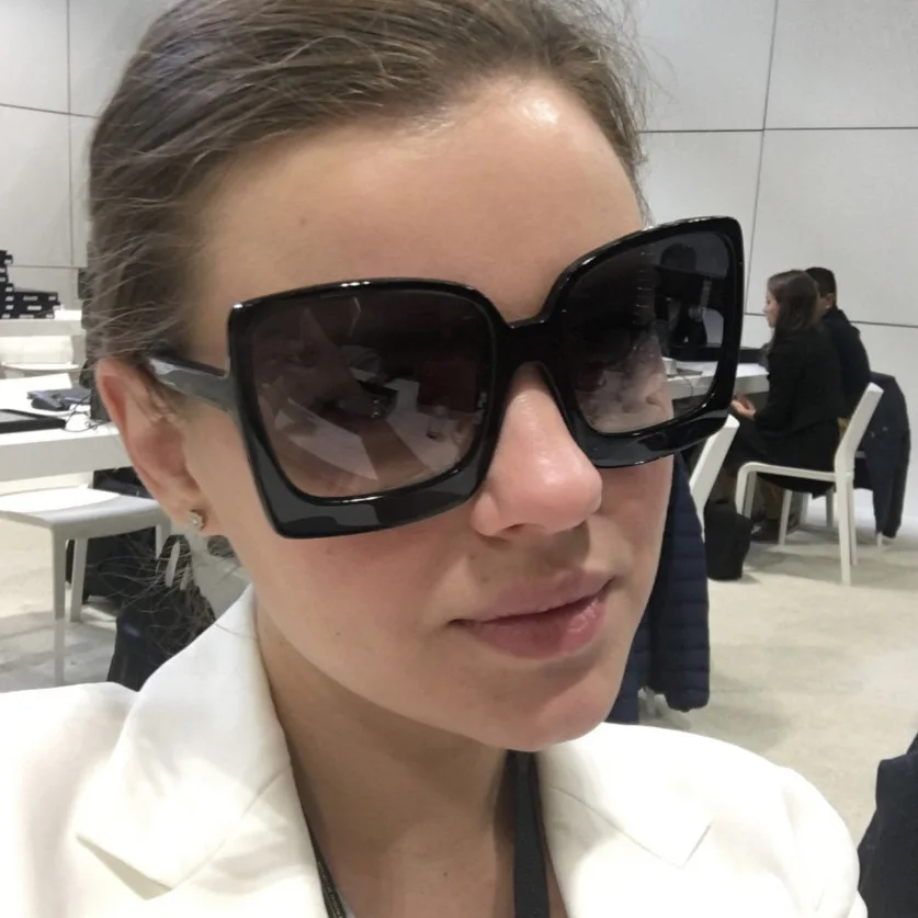 Fashion Oversized Sunglasses Women Brand Designer Plastic Female Big Frame Gradient Sun Glasses UV400 gafas de sol mujer