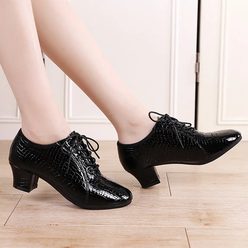 Latin Dance Shoes Female Head Layer Cowhide Stone Pattern Soft Rubber Sole Bottom Chacharum ballad Ballroom Jazz Shoes Woman