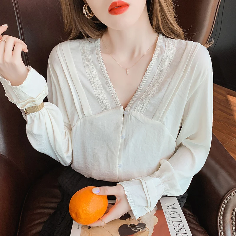 2021 Herfst V-hals Kant Stiksels Chiffon Lange Mouwen Shirt Vrouwen Uitlopende Mouwen Dunne Dieptepunt Top Blusas Elegantes Femme