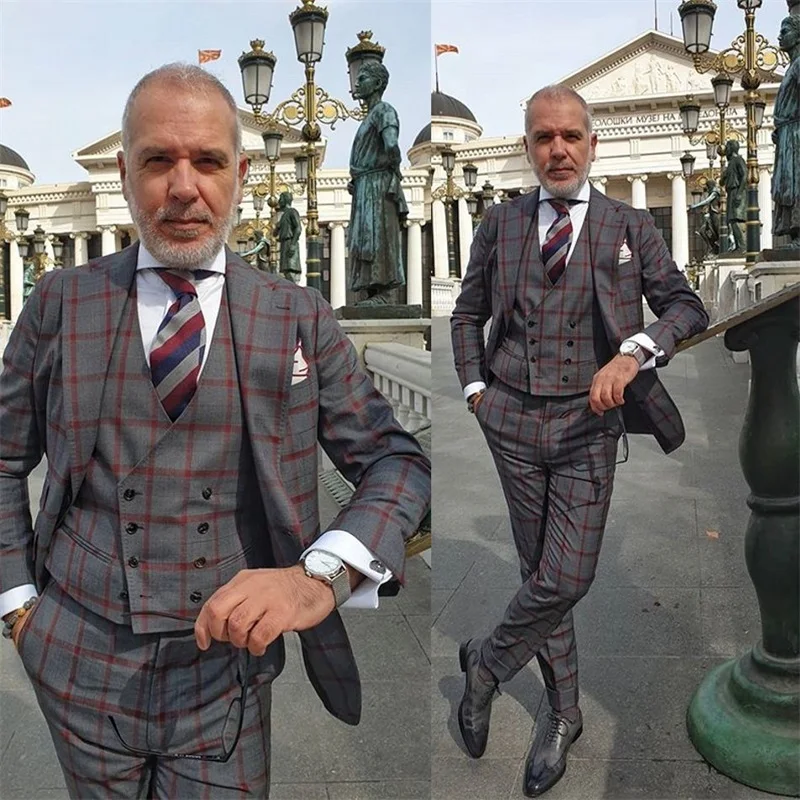 

3-piece Handsome Plaid Wedding Suits Fit Slim Peaked Lapel Blazer Custom Made Suits Tuxedos Party Formal Business Suits