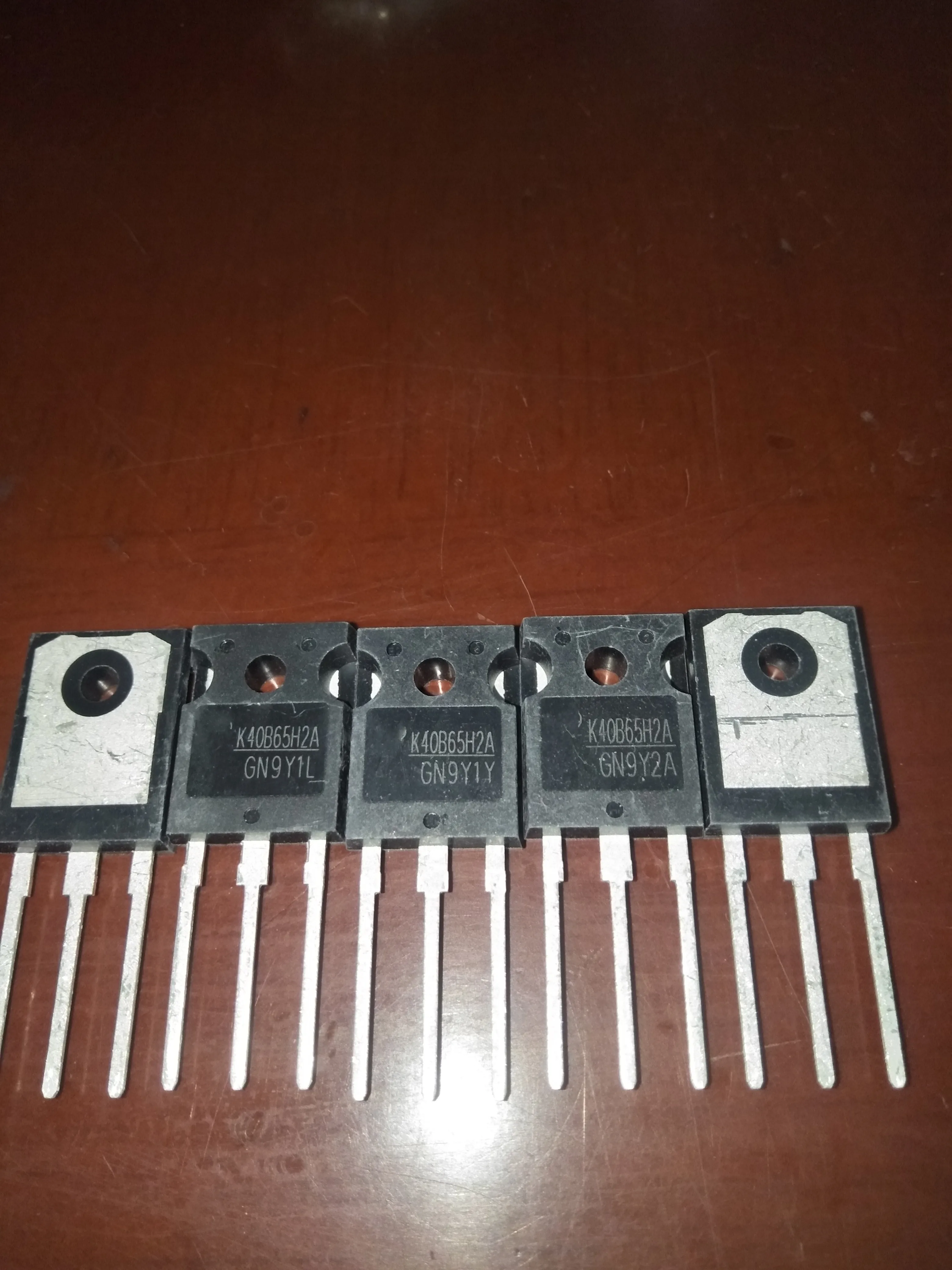 10 PÇS/LOTE K40B65H2A AOK40B65H2AL PARA-247 N-CHANNEL TUBO de ALIMENTAÇÃO IGBT TRANSISTOR