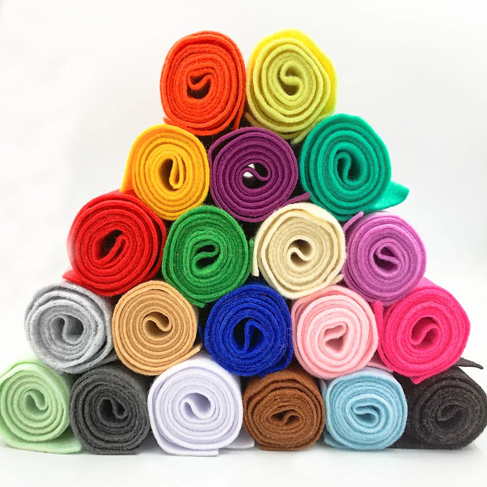 BY THE Yard Soft Felt Fabric Non-woven Felt Fabric DIY Sewing Dolls Crafts Gift Handmade Material 1.4mm Thick  90*90cm Roll